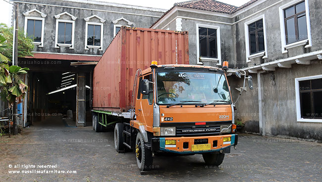 15 Containers Per-Month Export Capacity