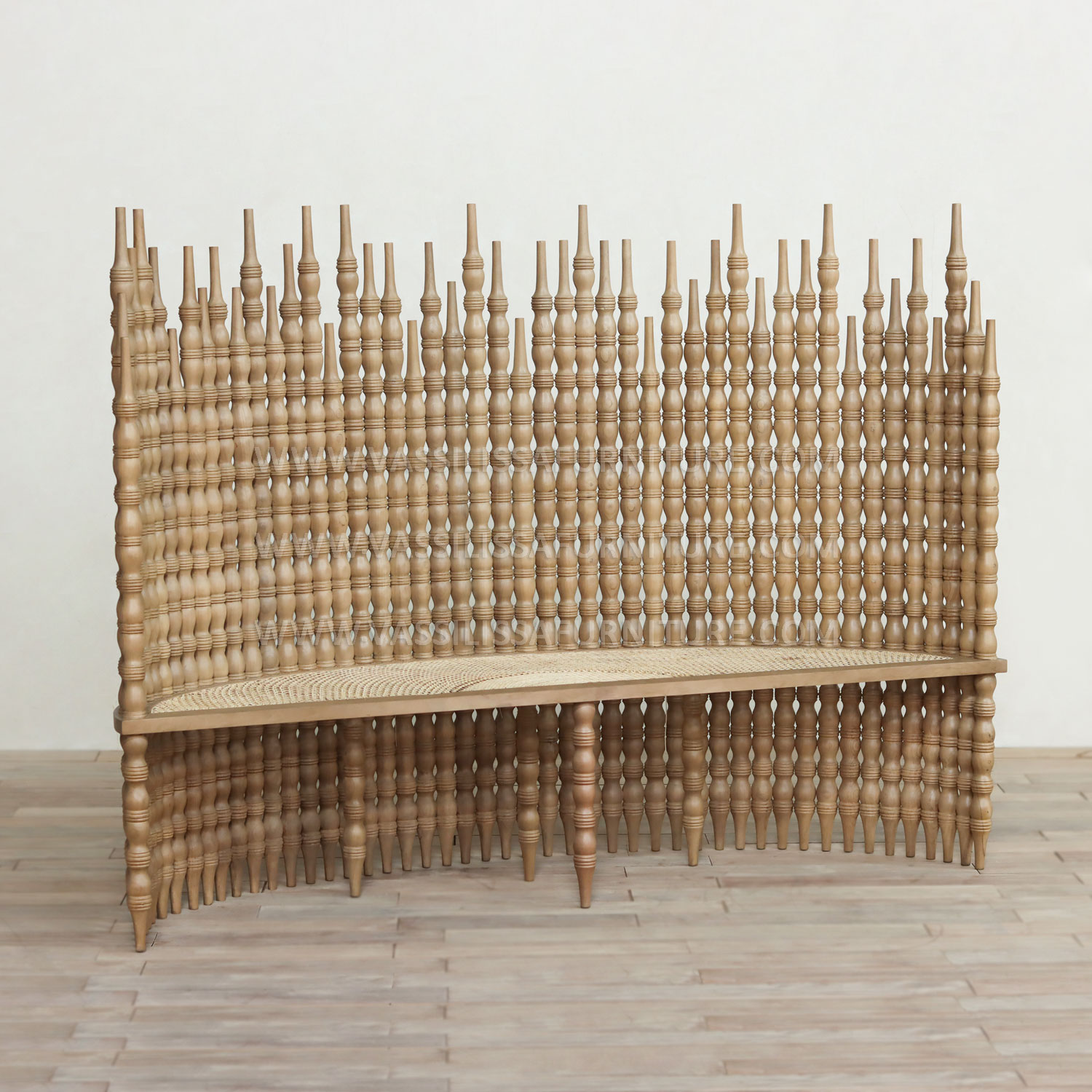 Aranya Bench