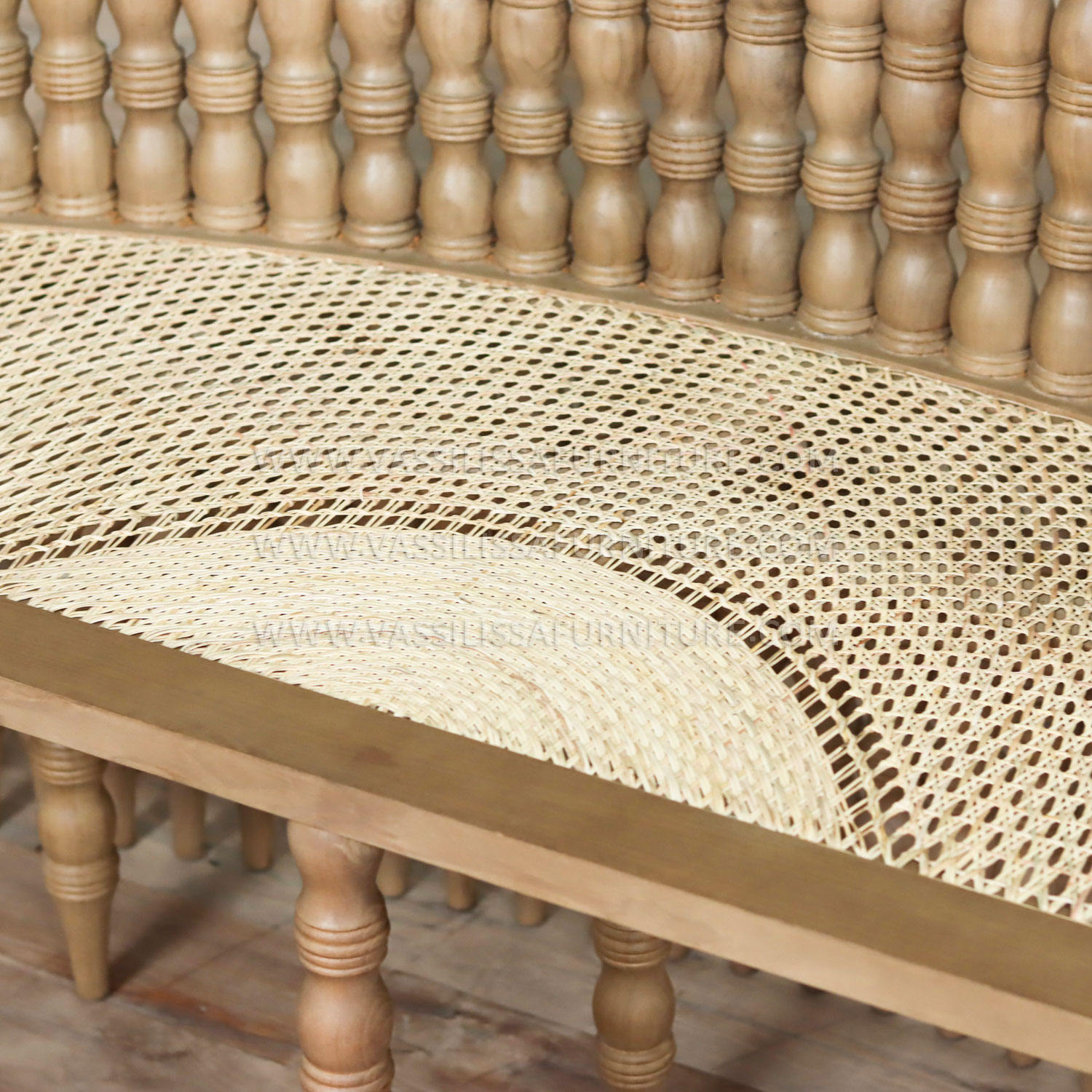 Aranya Bench