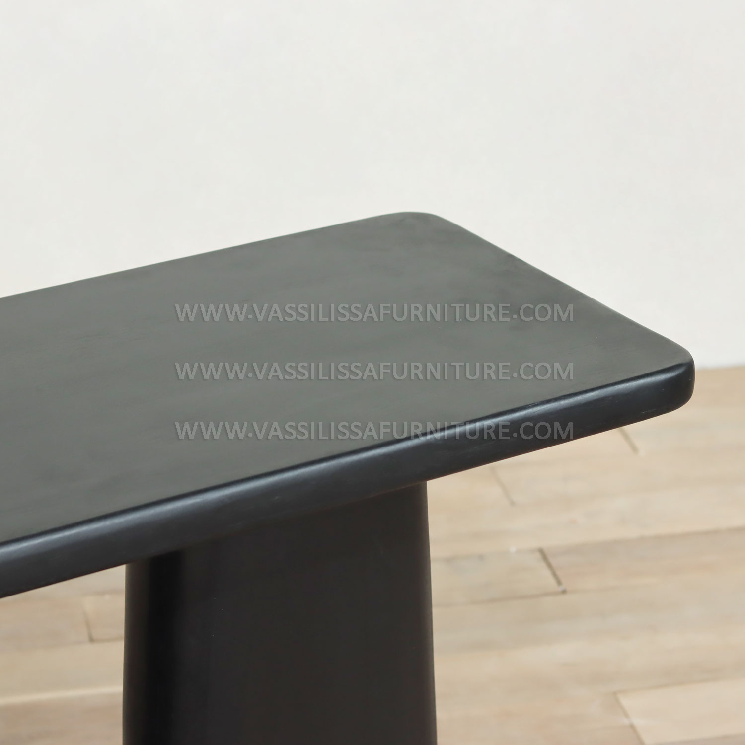 Hugo Console Table
