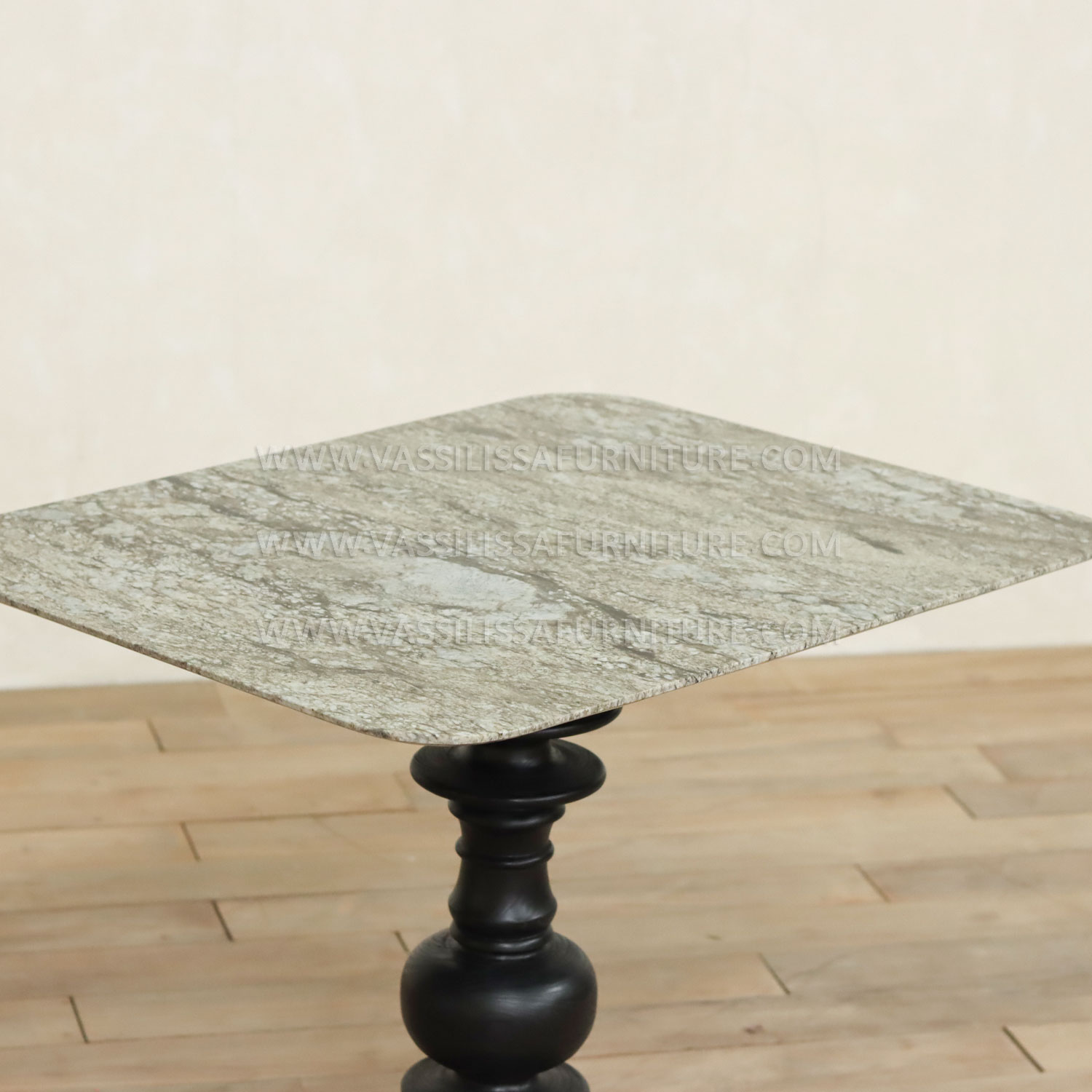 Averon Dining Table